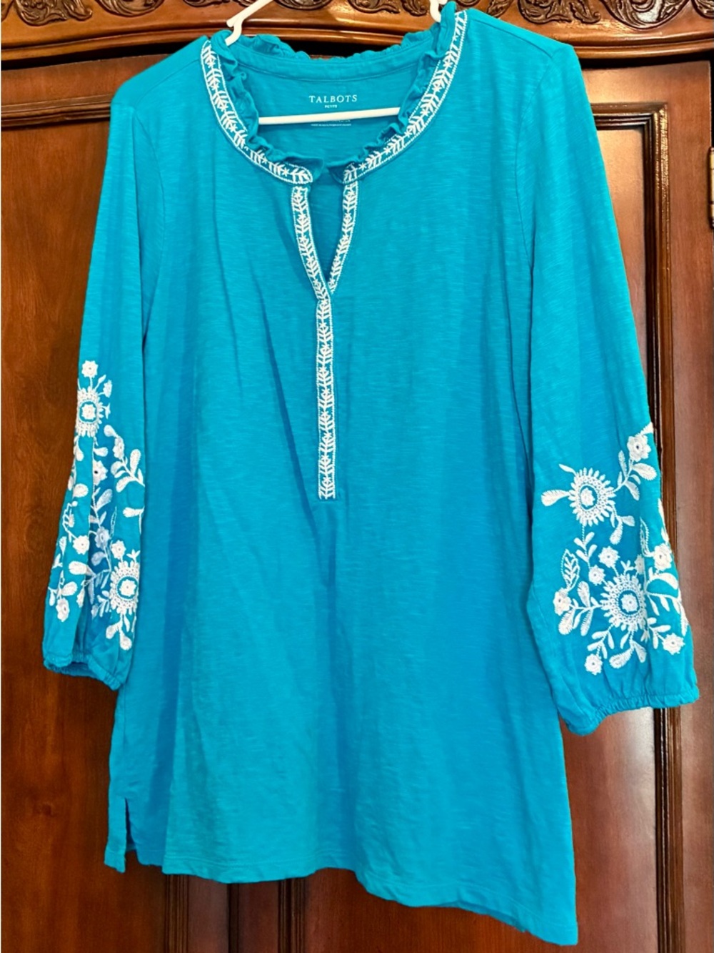 Talbots Turquoise Tunic with White Embroidered Sleeves